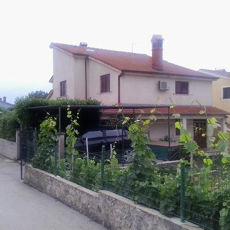 Studio Apartman Edy 3 بولا المظهر الخارجي الصورة